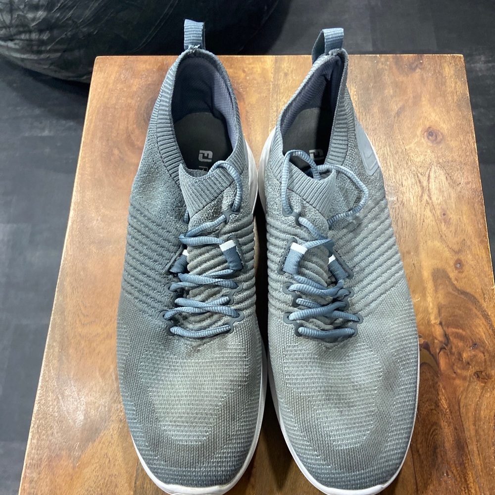 FJ golf shoes, well, worn and slight staining on upper and lower size 10